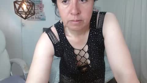 Snapshot of dalila_22 chatting on 10/03/25, 02:25 Dalila online show from 10/03/25, 02:25