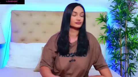 daliyaa_ online show from 09/20/25, 08:37