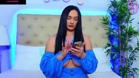 daliyaa_ online show from 10/30/25, 01:01