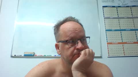 Snapshot of dallastxguy74 chatting on 12/08/24, 06:33 dallastxguy74 online show from 12/08/24, 06:33