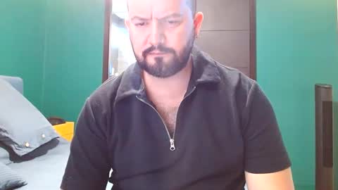 Snapshot of daltonthebear chatting on 09/17/25, 10:33 daltonthebear online show from 09/17/25, 10:33