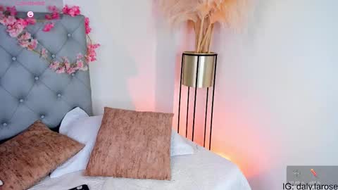 Dalyla online show from 11/14/25, 01:43