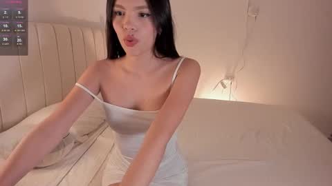Snapshot of dam_sweet_07 chatting on 02/06/25, 03:59 Dani online show from 02/06/25, 03:59