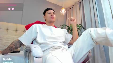 DAMIAN online show from 10/17/25, 10:29