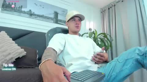 DAMIAN online show from 11/12/25, 11:21