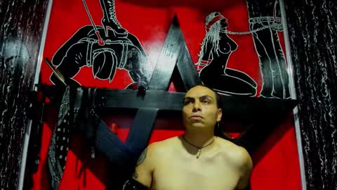 Snapshot of damian_and_tiana chatting on 11/19/25, 04:45 damian_and_tiana online show from 11/19/25, 04:45