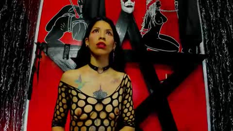 Snapshot of damian_and_tiana chatting on 11/30/25, 12:53 damian_and_tiana online show from 11/30/25, 12:53