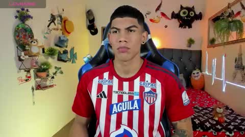 Damian online show from 11/17/25, 03:01