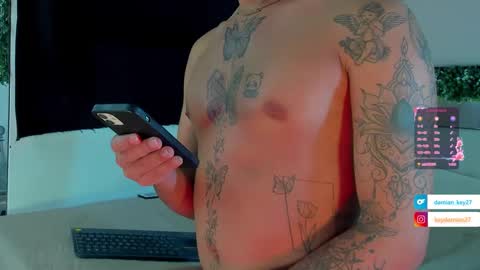 Snapshot of damian_queen chatting on 09/24/25, 03:59 damian key online show from 09/24/25, 03:59