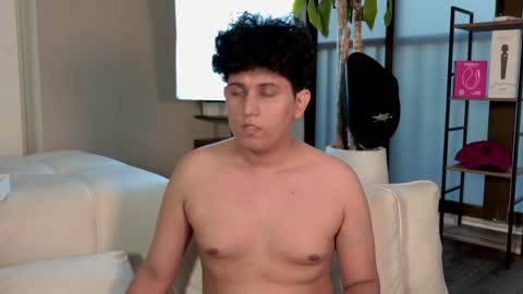 damian_salvatoree online show from 10/13/25, 10:32