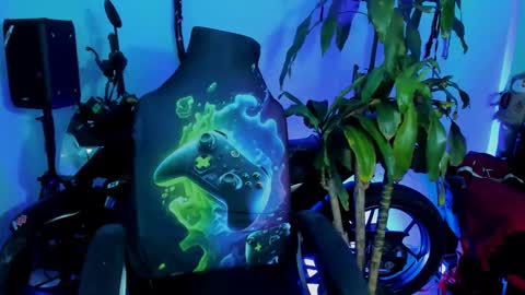 Snapshot of damian_torner chatting on 10/12/25, 08:35 Damian torner online show from 10/12/25, 08:35