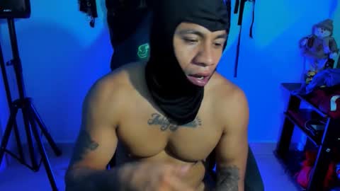 Snapshot of damian_torner chatting on 10/18/25, 08:15 Damian torner online show from 10/18/25, 08:15