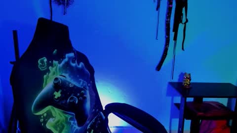 Snapshot of damian_torner chatting on 11/03/25, 06:58 Damian torner online show from 11/03/25, 06:58