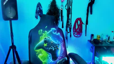 Snapshot of damian_torner chatting on 11/15/25, 10:56 Damian torner online show from 11/15/25, 10:56