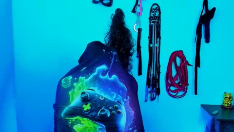 Snapshot of damian_torner chatting on 11/18/25, 07:13 Damian torner online show from 11/18/25, 07:13