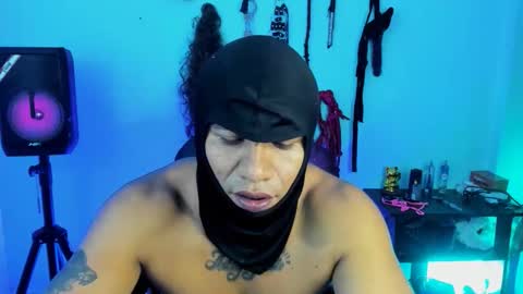 Snapshot of damian_torner chatting on 11/19/25, 09:37 Damian torner online show from 11/19/25, 09:37