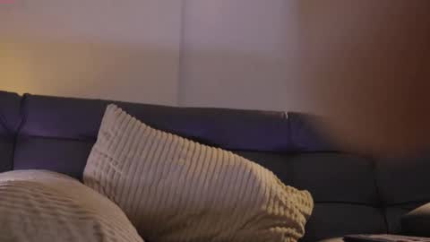 insta damn8   --------  online show from 10/16/25, 09:05