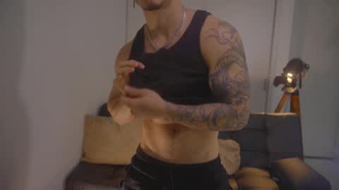 insta damn8   --------  online show from 10/24/25, 02:57