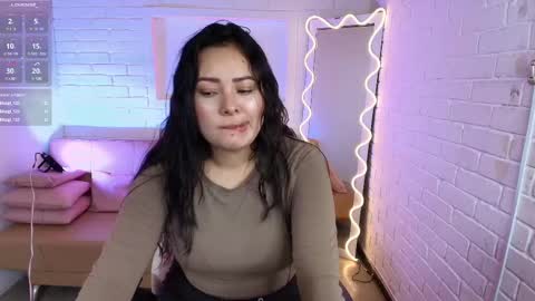 Snapshot of damii_tay chatting on 03/04/25, 10:46 Damii online show from 03/04/25, 10:46
