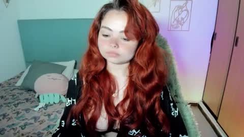 Snapshot of damn_that_booty chatting on 11/19/25, 09:42 Criss online show from 11/19/25, 09:42