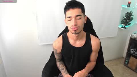 Snapshot of damon_333 chatting on 01/06/25, 07:13 Damon online show from 01/06/25, 07:13