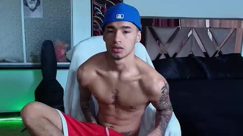 Snapshot of damon_333 chatting on 09/30/25, 06:13 Damon online show from 09/30/25, 06:13