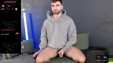 Snapshot of damonking01 chatting on 03/06/25, 07:10 Discount ONLYFANS - online show from 03/06/25, 07:10