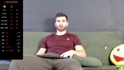 Snapshot of damonking01 chatting on 03/12/25, 09:12 Discount ONLYFANS - online show from 03/12/25, 09:12