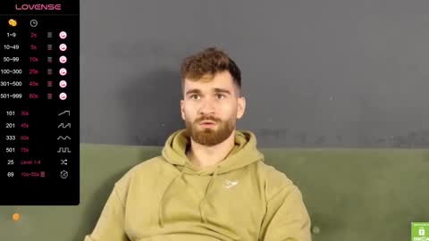 Snapshot of damonking01 chatting on 10/06/25, 07:50 Discount ONLYFANS - online show from 10/06/25, 07:50