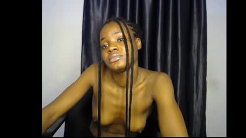 leah online show from 10/26/25, 05:57