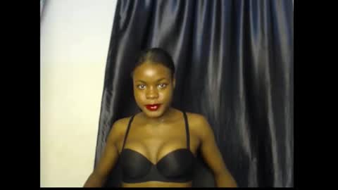 leah online show from 11/21/25, 05:17