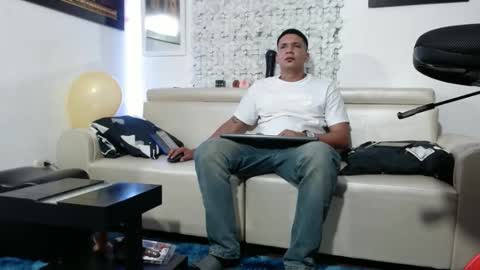 damyan_2003 online show from 01/26/25, 05:02