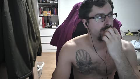 Snapshot of dan_the_man405 chatting on 02/02/25, 07:04 King Dan online show from 02/02/25, 07:04