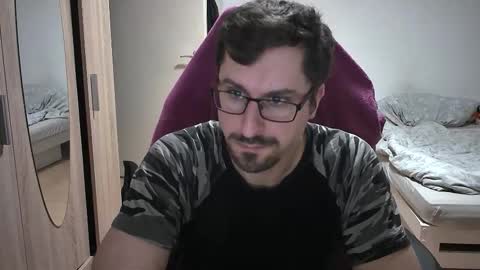 King Dan online show from 10/08/25, 07:22