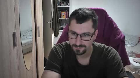 King Dan online show from 10/28/25, 07:38