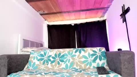 Snapshot of dana_777 chatting on 10/30/25, 08:53 Dayana online show from 10/30/25, 08:53