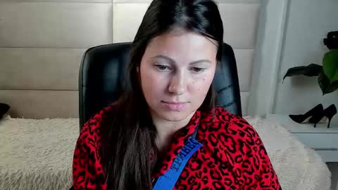 Dana Dom online show from 10/11/25, 02:22