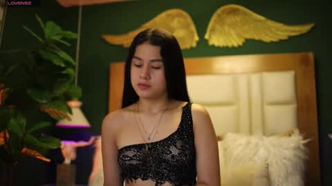 danaa_rouse online show from 10/10/25, 08:19