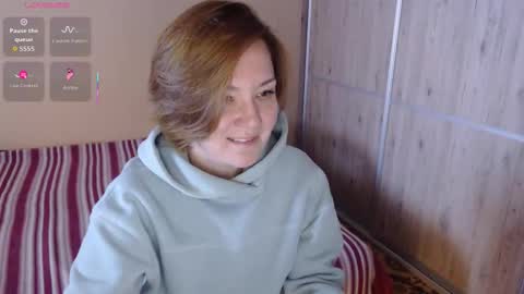 Snapshot of danbie_leen chatting on 10/16/25, 10:05 danbie_leen online show from 10/16/25, 10:05