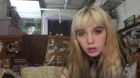 Snapshot of danceissexisbeauty2 chatting on 10/23/25, 12:10 Your submissive patient online show from 10/23/25, 12:10