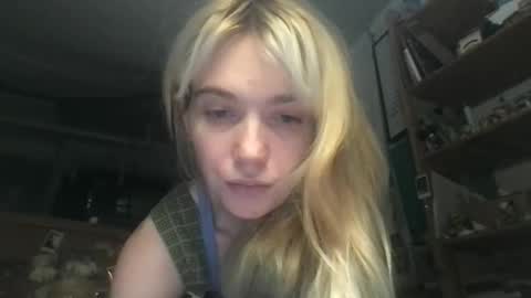 Snapshot of danceissexisbeauty2 chatting on 11/20/25, 02:01 Your submissive patient online show from 11/20/25, 02:01