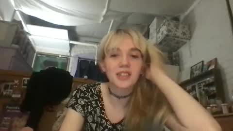 Snapshot of danceissexisbeauty2 chatting on 11/25/25, 11:16 Your submissive patient online show from 11/25/25, 11:16