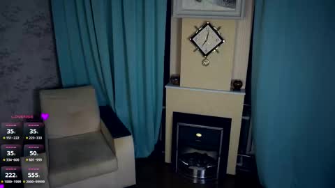 Astrid online show from 10/19/25, 07:36