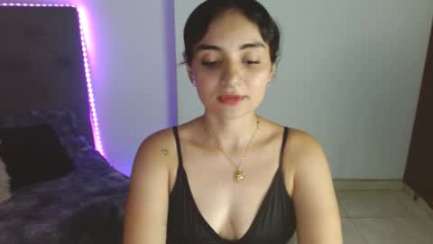 Snapshot of dani__naughty chatting on 10/22/25, 01:39 Dany online show from 10/22/25, 01:39