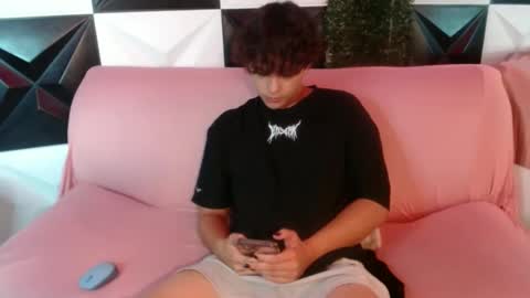 dani_cumboy online show from 12/17/24, 01:29