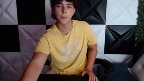 dani_cumboy online show from 01/05/25, 04:36