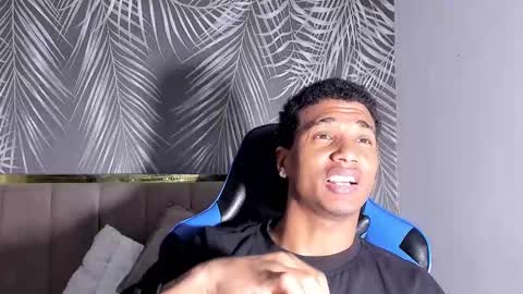 Snapshot of dani_dick_ chatting on 09/18/25, 09:28 Daniel online show from 09/18/25, 09:28