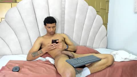 Snapshot of dani_dick_ chatting on 10/20/25, 02:06 Daniel online show from 10/20/25, 02:06