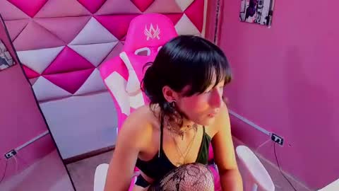 Snapshot of dani_dream chatting on 09/12/25, 03:01 dani_dream online show from 09/12/25, 03:01
