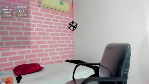 dani_lue online show from 02/12/25, 12:22